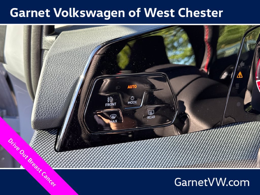 New 2026 Volkswagen GTI SE FWD image 16