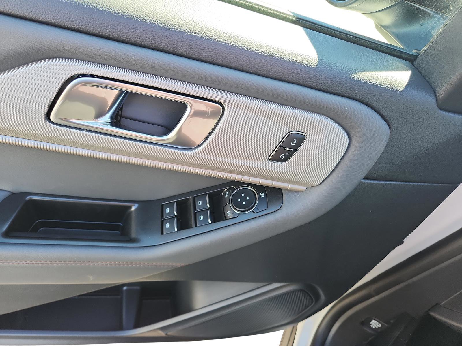 New 2026 Ford Explorer Active image 21