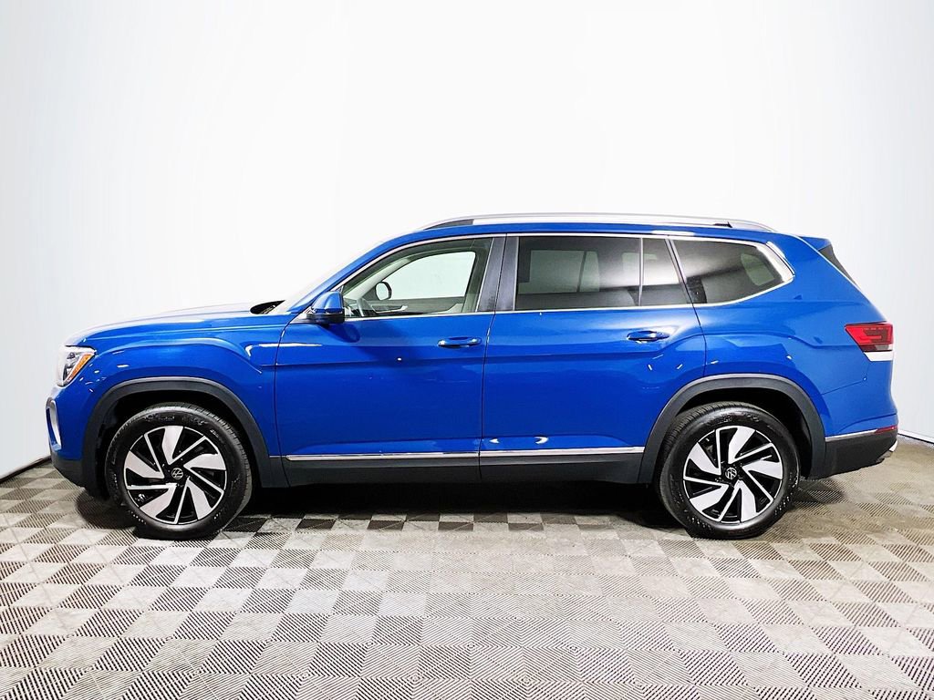 Used 2025 Volkswagen Atlas SEL AWD/4WD image 4