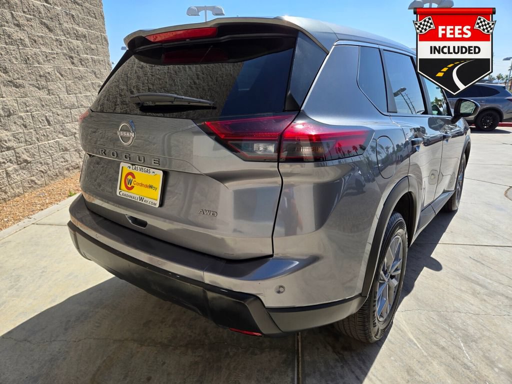 Used 2024 Nissan Rogue S AWD/4WD image 6