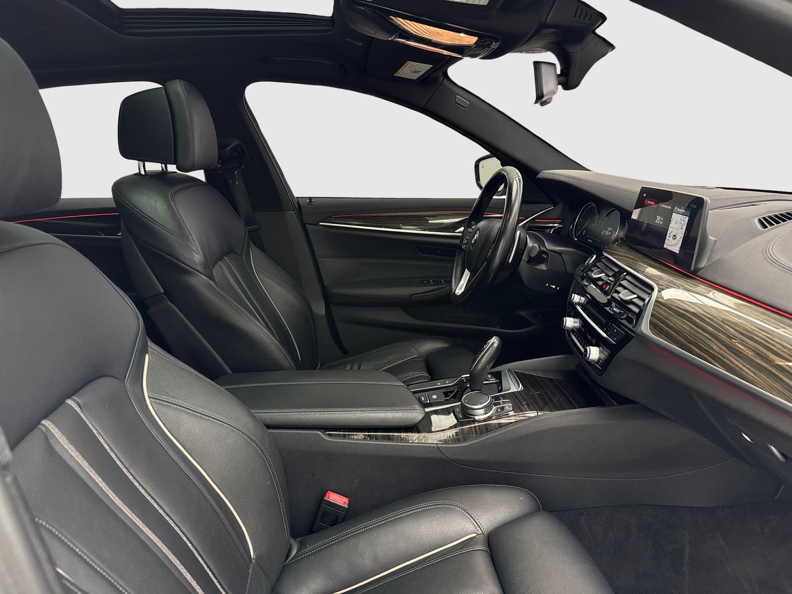 Used 2018 BMW 530i RWD image 40