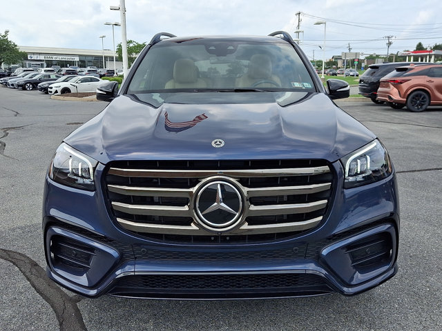 Used 2026 Mercedes-Benz GLS 450 4MATIC image 2