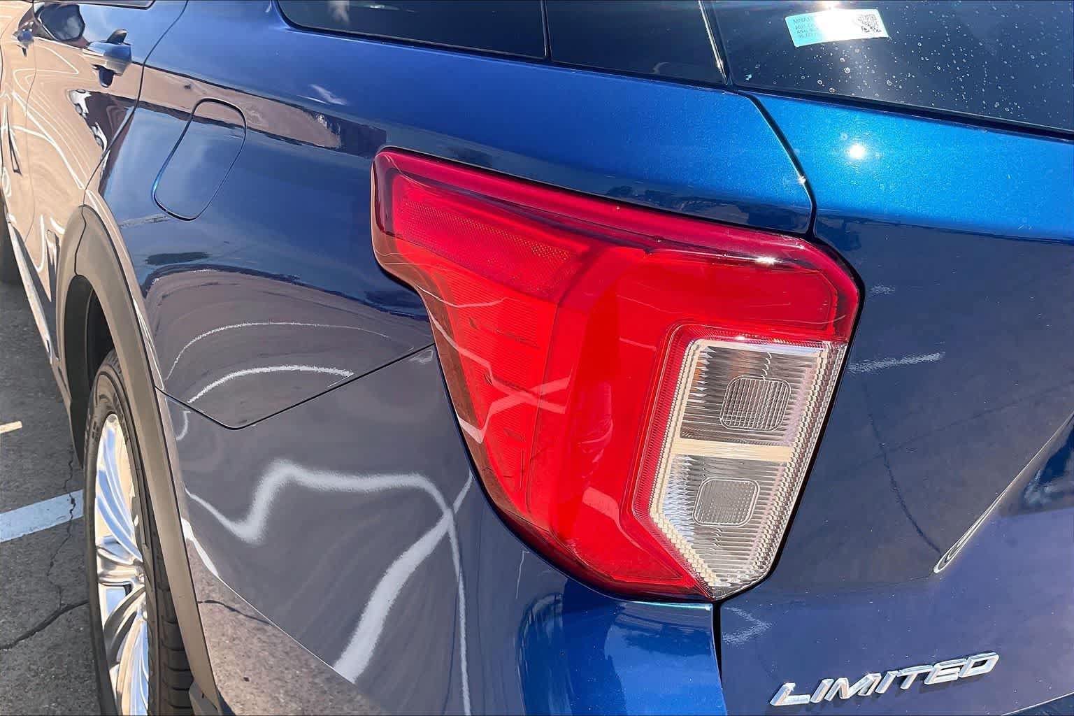 Used 2021 Ford Explorer Limited AWD/4WD image 31