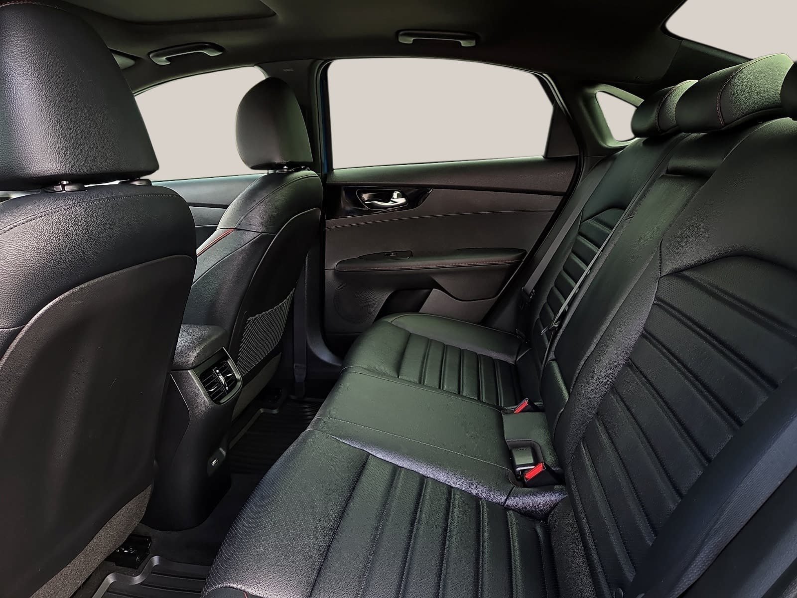 Used 2023 Kia Forte GT w/ GT2 Package FWD image 10