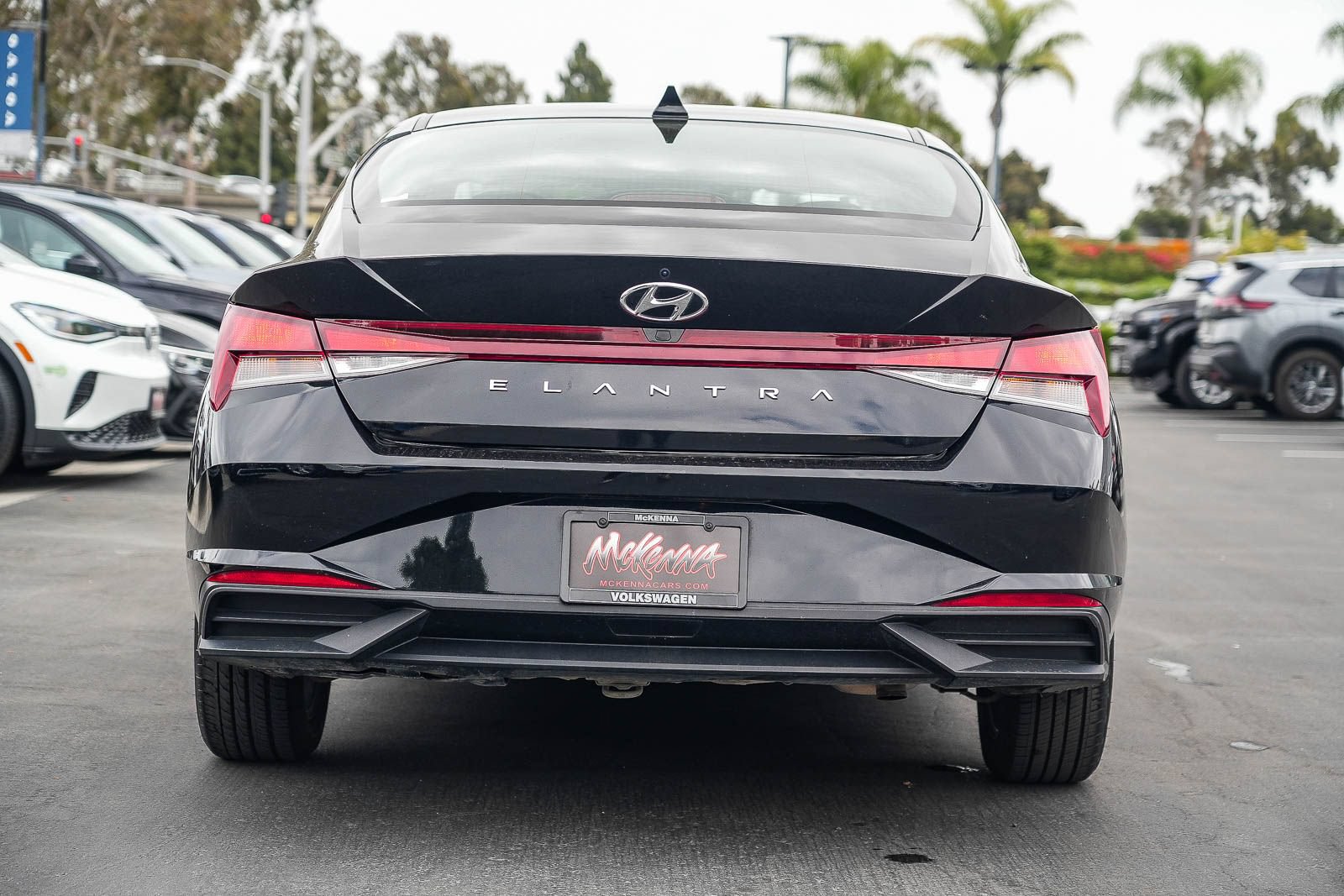 Used 2023 Hyundai Elantra SEL w/ Cargo Package FWD image 7