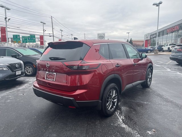 Used 2025 Nissan Rogue S image 7