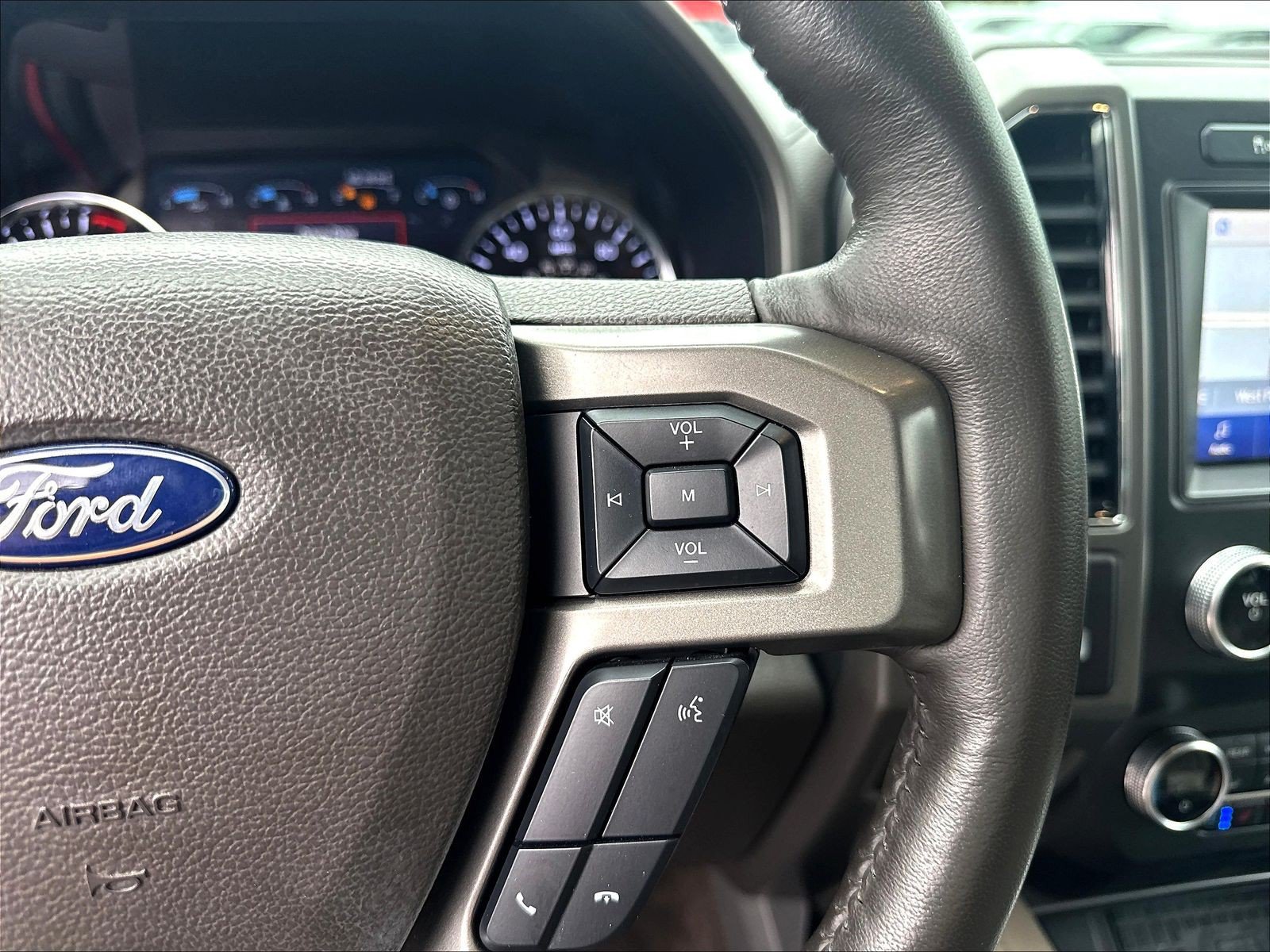 Certified 2021 Ford Expedition XLT RWD image 17