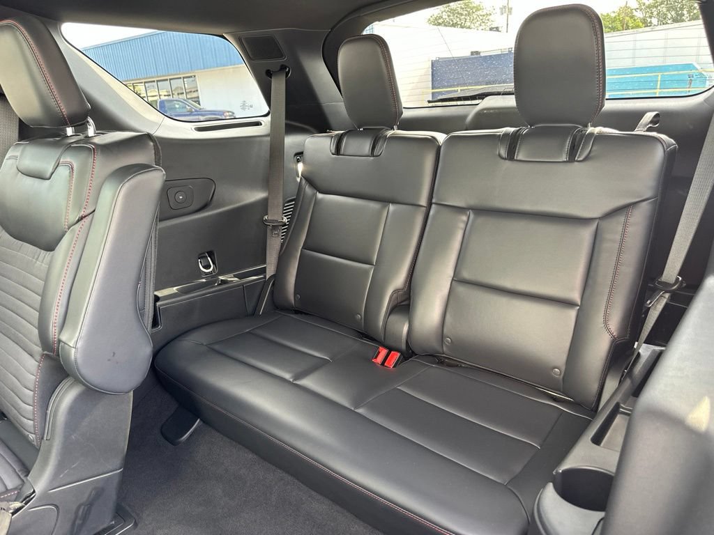 Certified 2025 Ford Explorer ST-Line w/ Premium Package AWD/4WD image 22