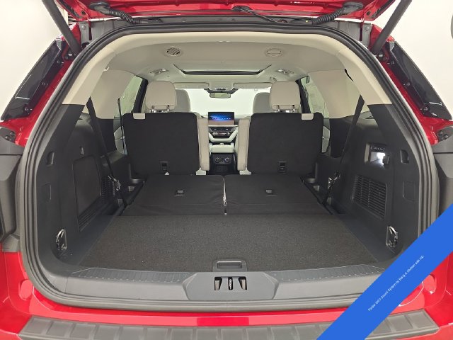 New 2026 Ford Explorer Platinum w/ LUX Leather Package AWD/4WD image 18