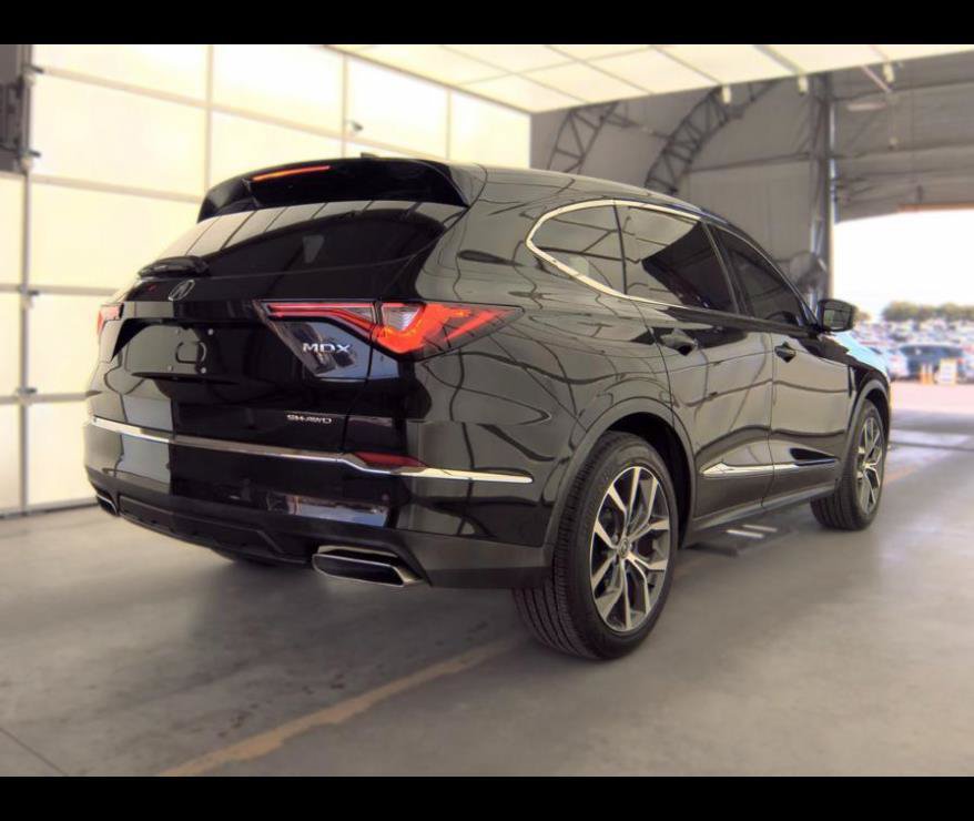 Used 2023 Acura MDX SH-AWD w/ Technology Package image 9