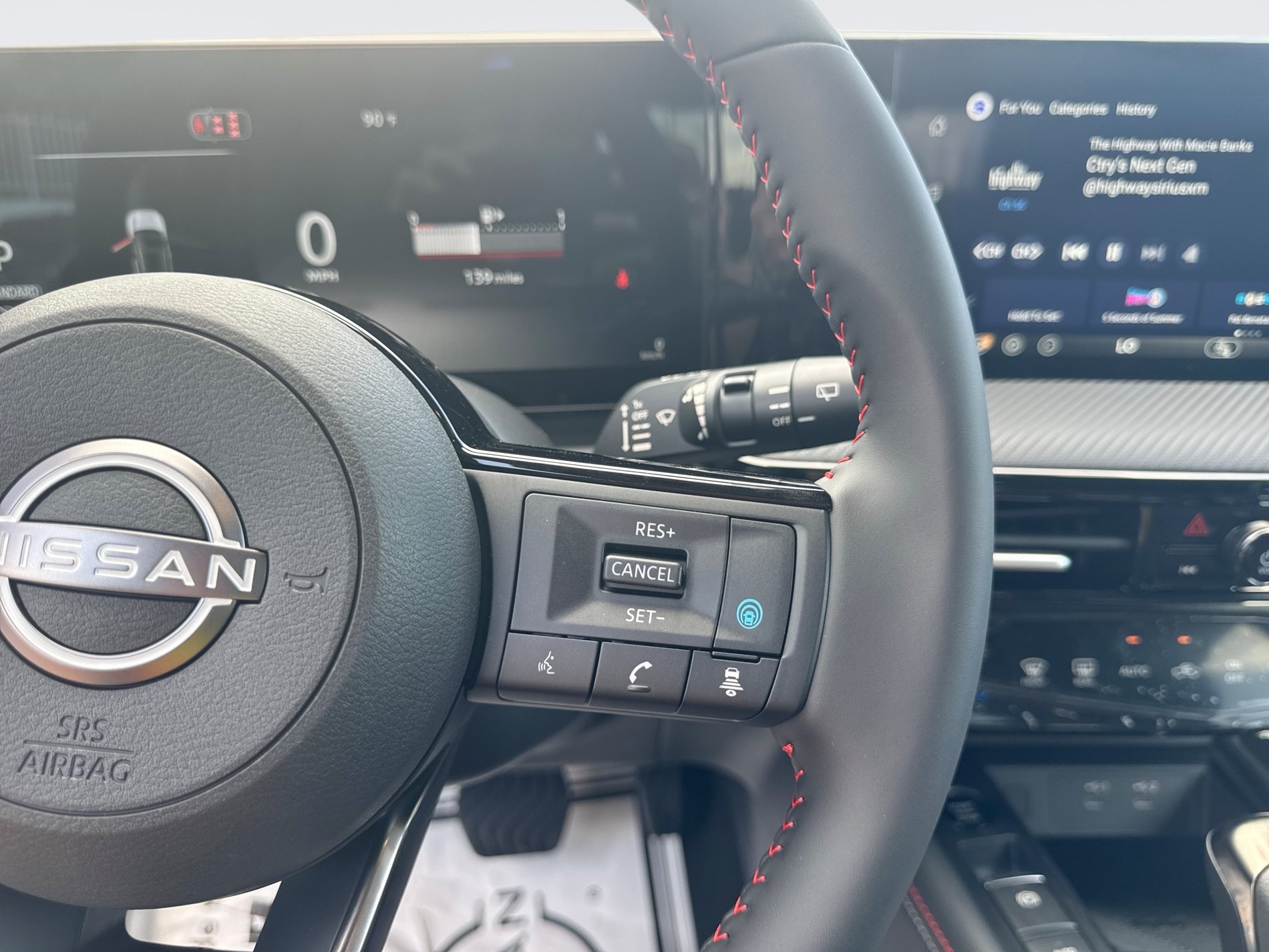 New 2027 Nissan Kicks SR FWD image 24