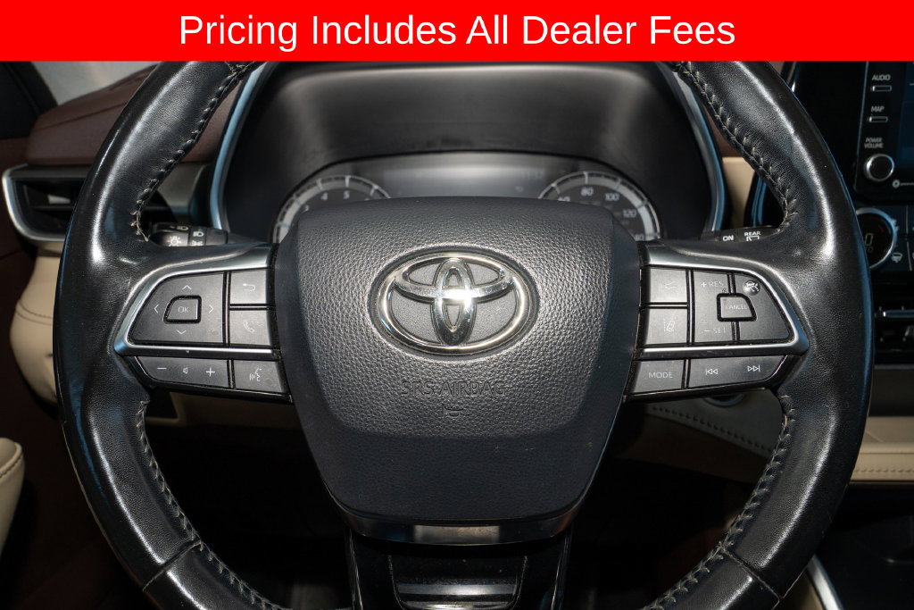 Used 2021 Toyota Highlander XLE FWD image 20