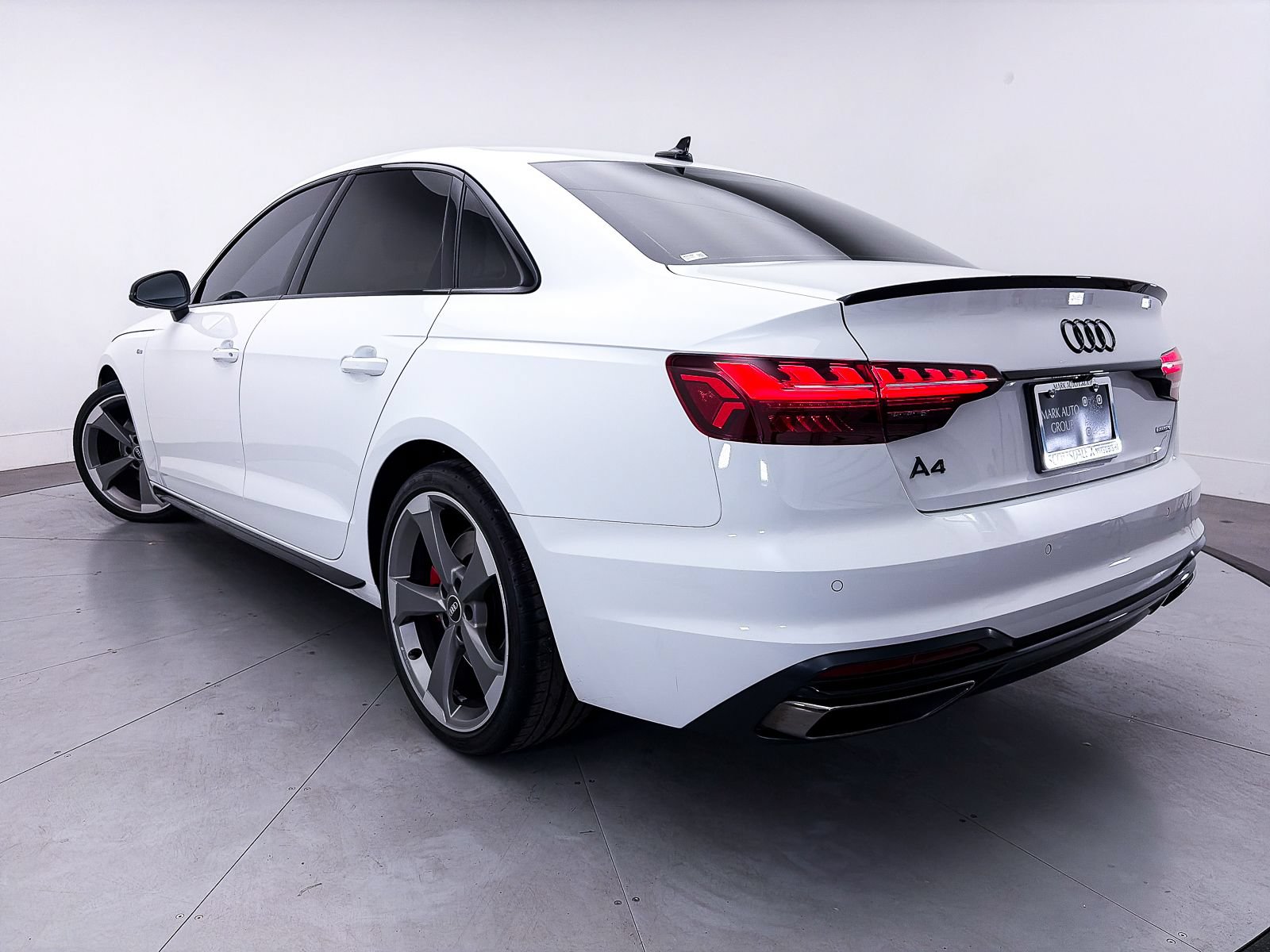Used 2023 Audi A4 2.0T Premium Plus w/ Premium Plus Package AWD/4WD image 2