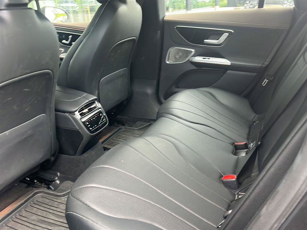Used 2023 Mercedes-Benz EQE 350+ 4MATIC Sedan image 7