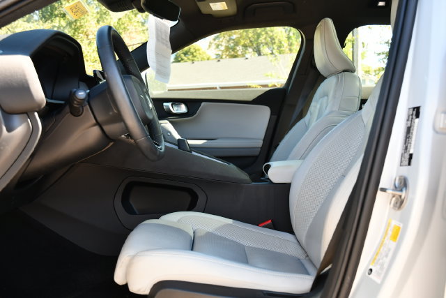 Used 2023 Polestar Polestar 2 w/ Pilot Pack AWD/4WD image 15