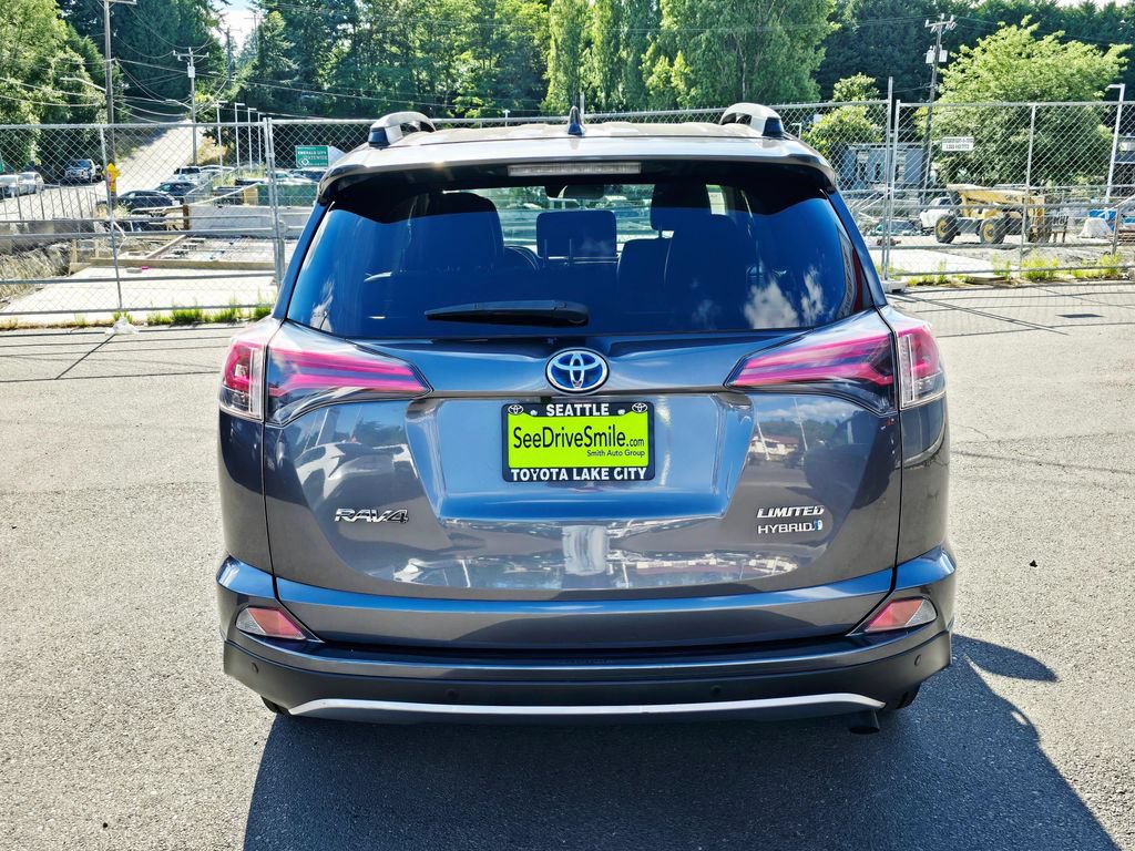 Used 2018 Toyota RAV4 Limited w/ Carpet Mat Package AWD/4WD image 6
