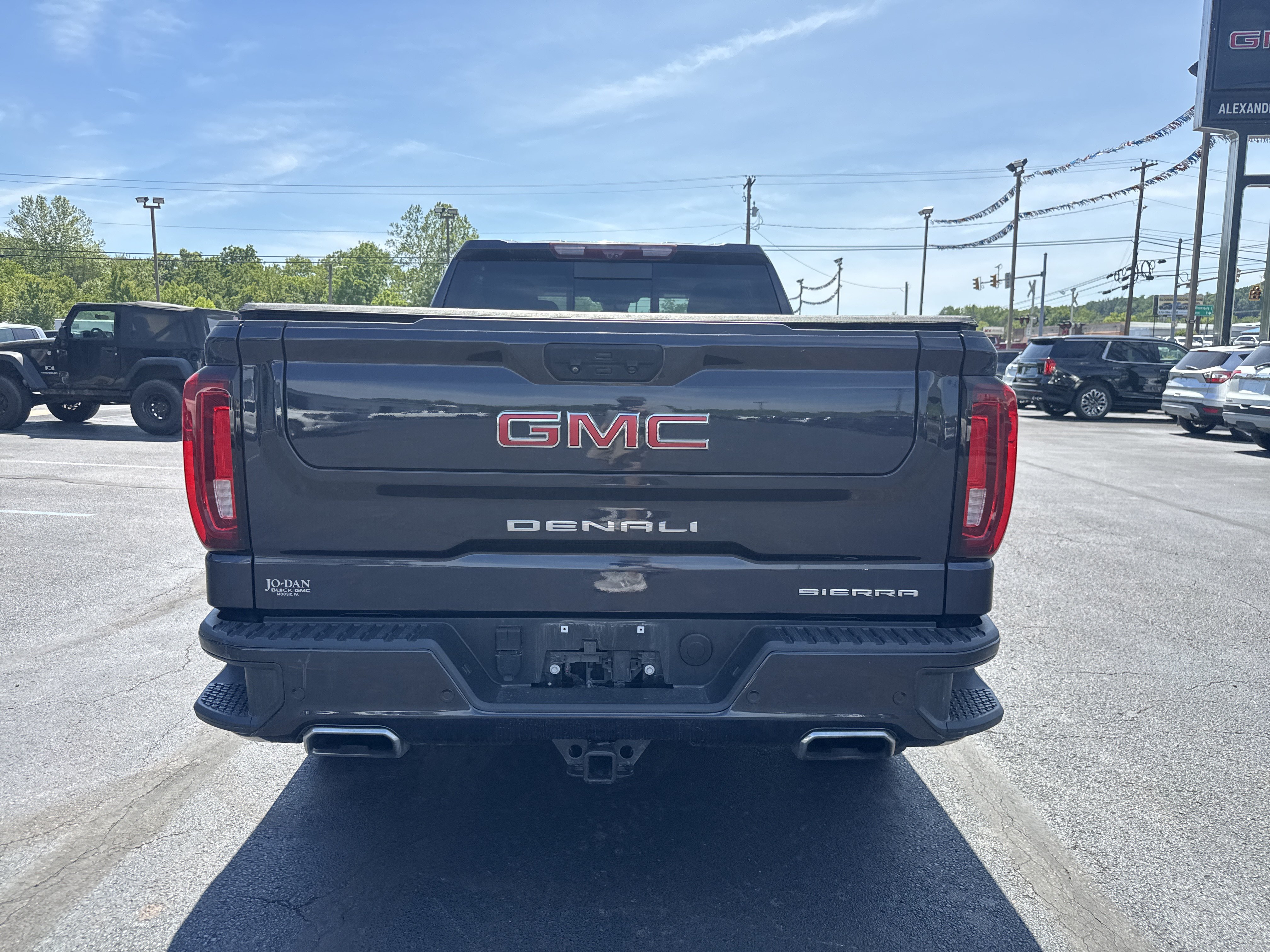 Used 2023 GMC Sierra 1500 Denali w/ Technology Package AWD/4WD video 4