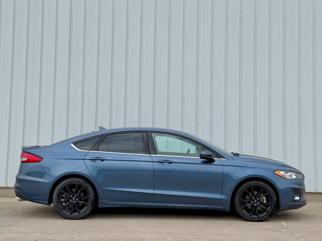 Certified 2019 Ford Fusion SE w/ Equipment Group 151A FWD image 7