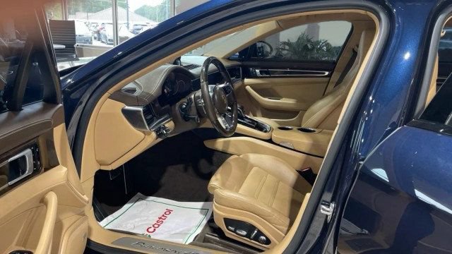 Used 2018 Porsche Panamera 4S AWD/4WD image 12