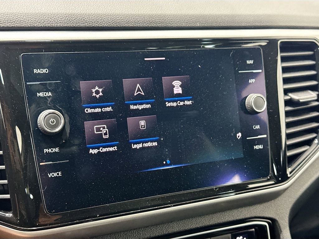 Used 2022 Volkswagen Atlas Cross Sport SEL R-Line image 41