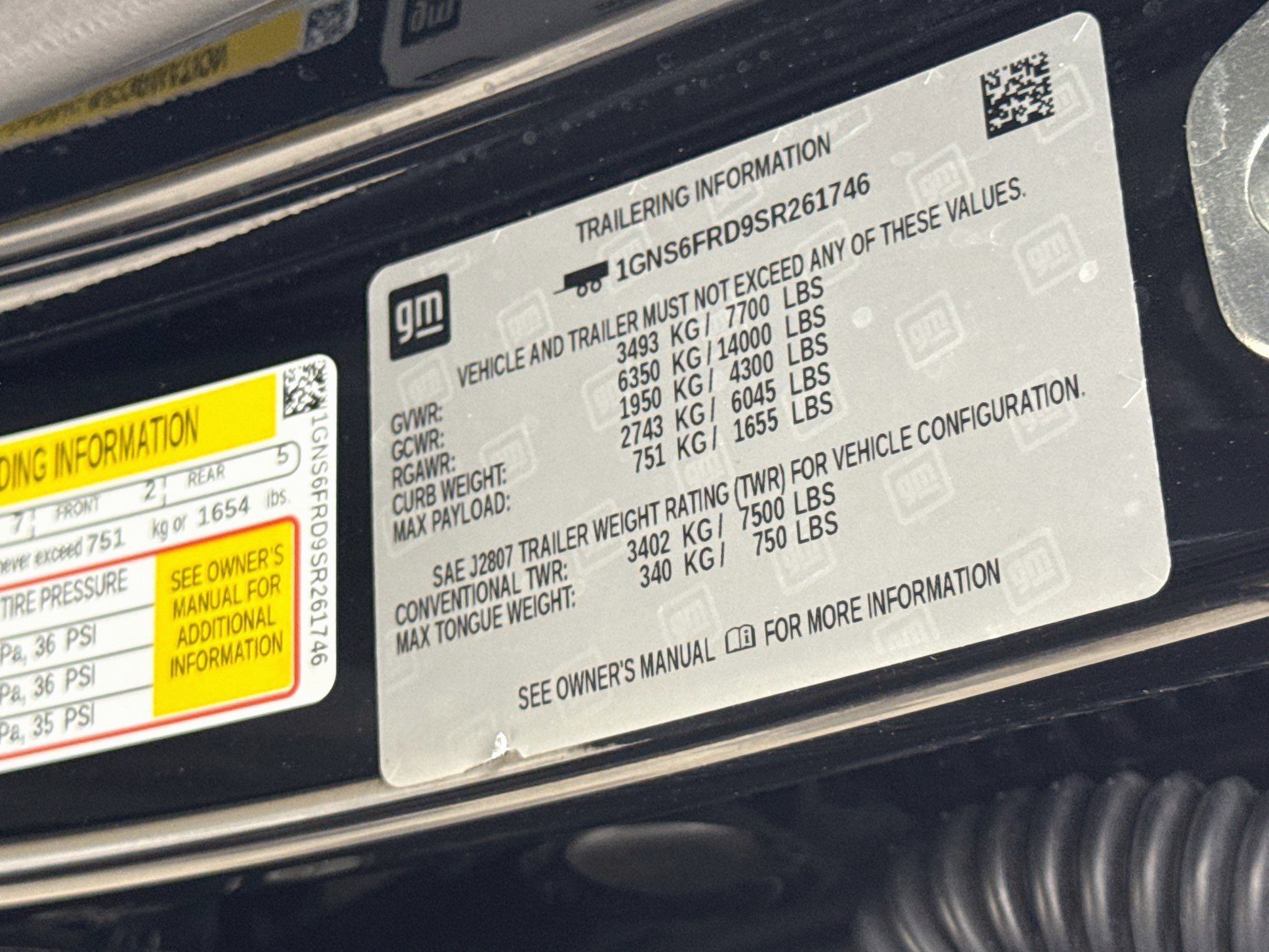Used 2025 Chevrolet Suburban Premier AWD/4WD image 35