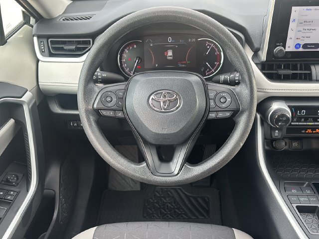 Used 2024 Toyota RAV4 XLE FWD image 18