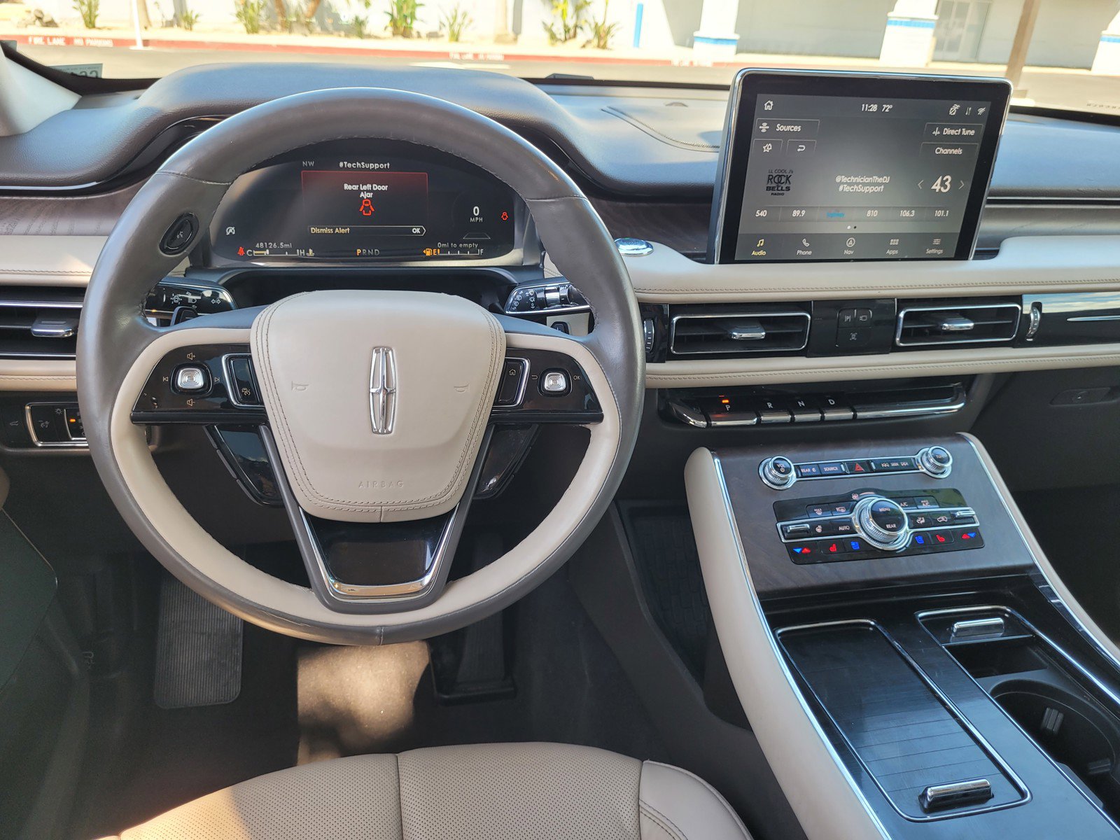 Used 2023 Lincoln Aviator Reserve w/ Equipment Group 201A image 19