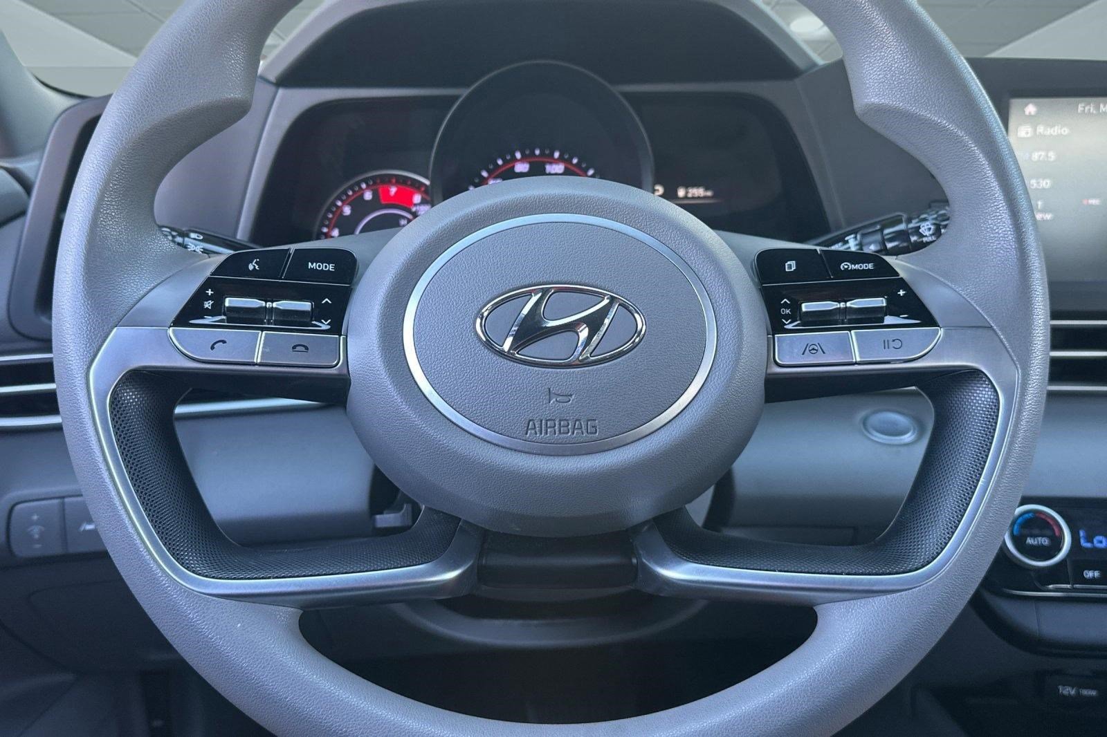 Used 2021 Hyundai Elantra SEL FWD image 16