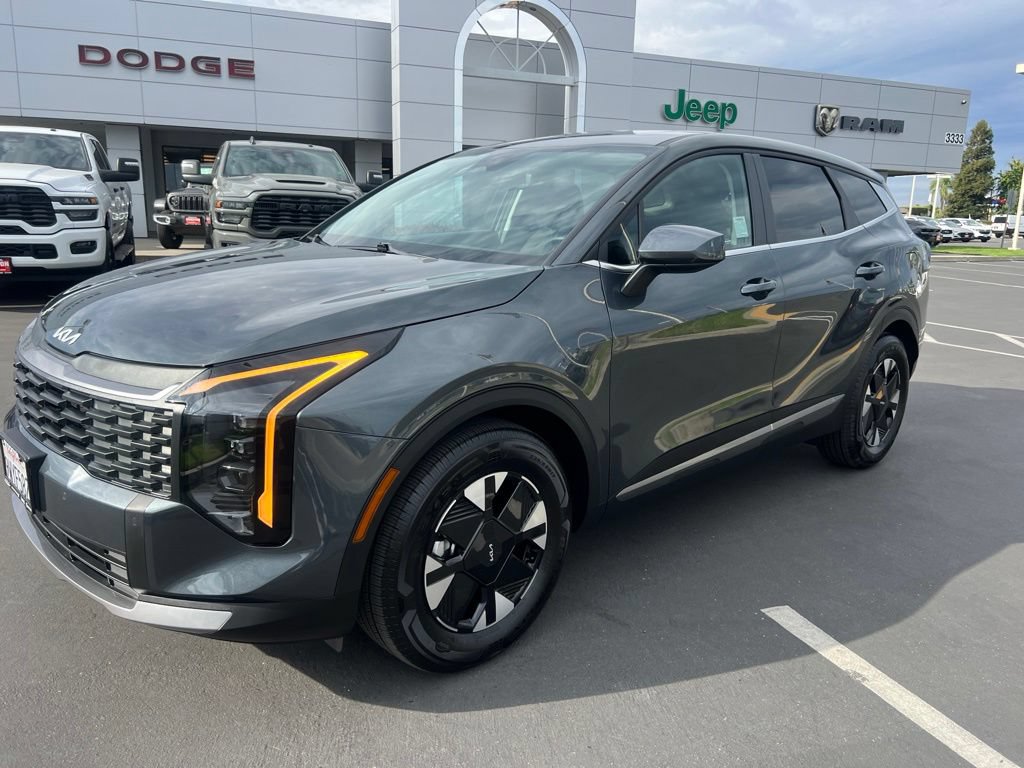 Used 2026 Kia Sportage LX FWD image 5