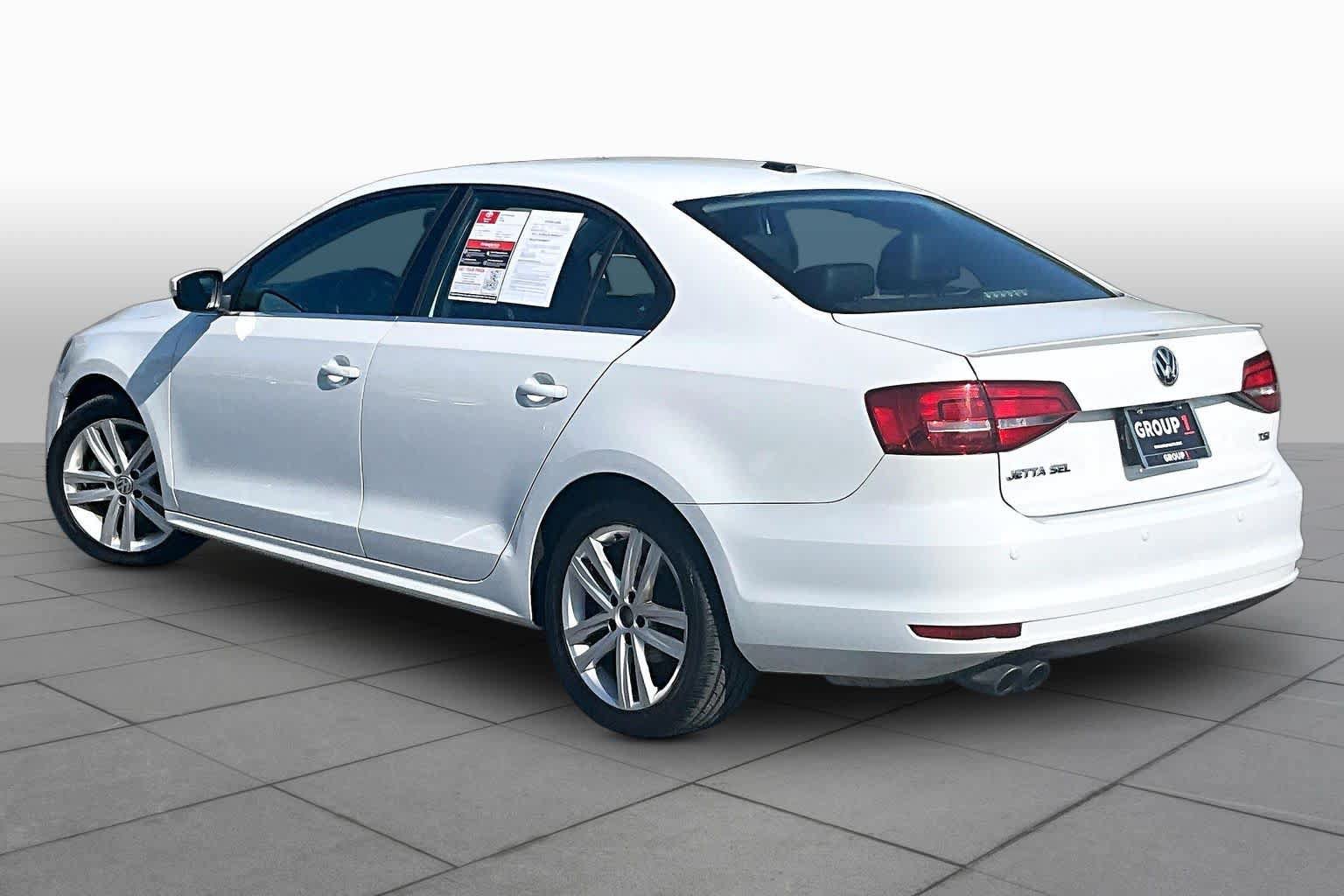 Used 2015 Volkswagen Jetta SEL FWD image 12