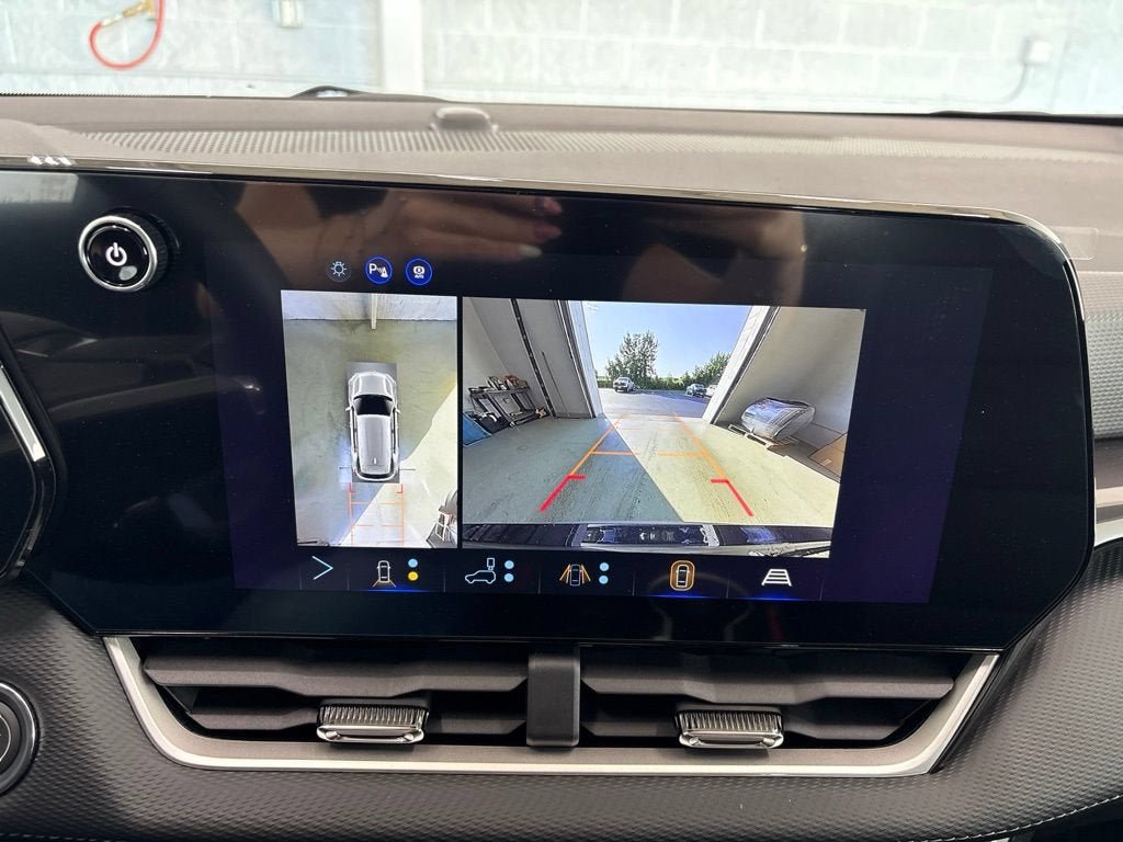 New 2027 Chevrolet Equinox LT w/ Convenience Package II AWD/4WD image 38
