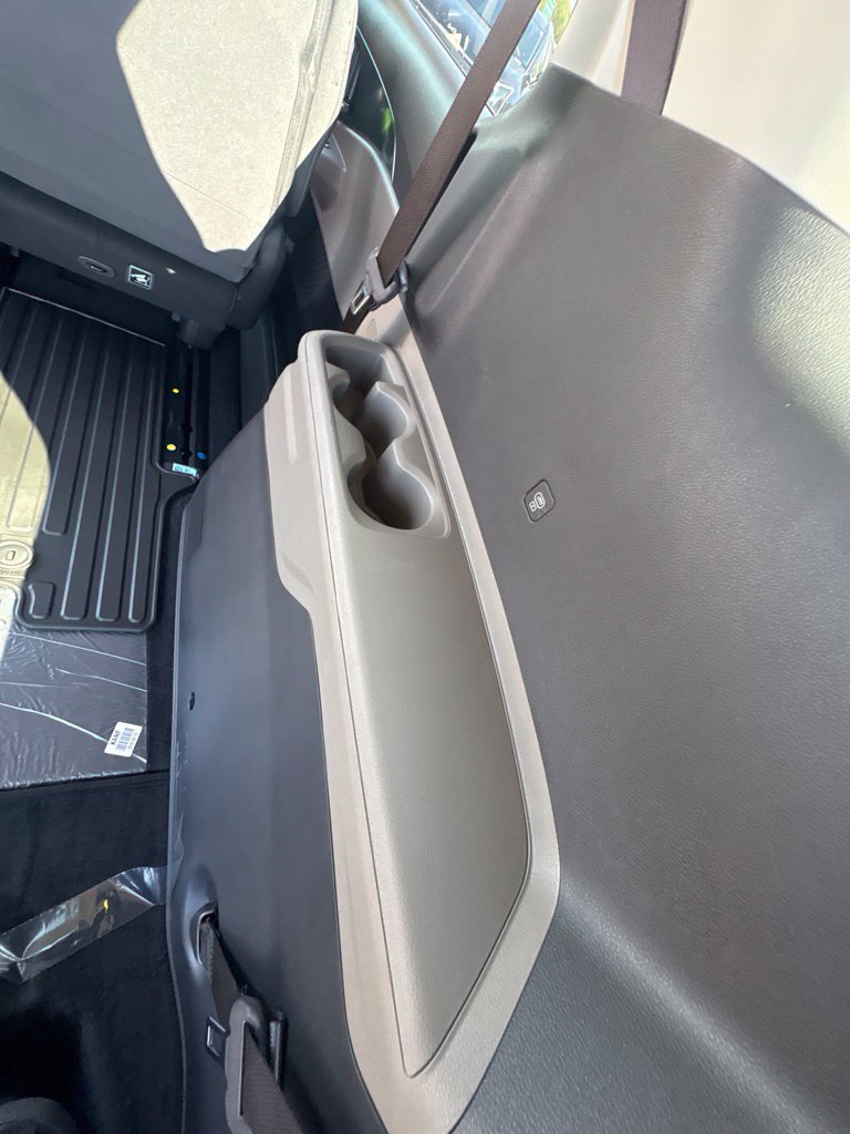 New 2027 Kia Carnival LX FWD image 27