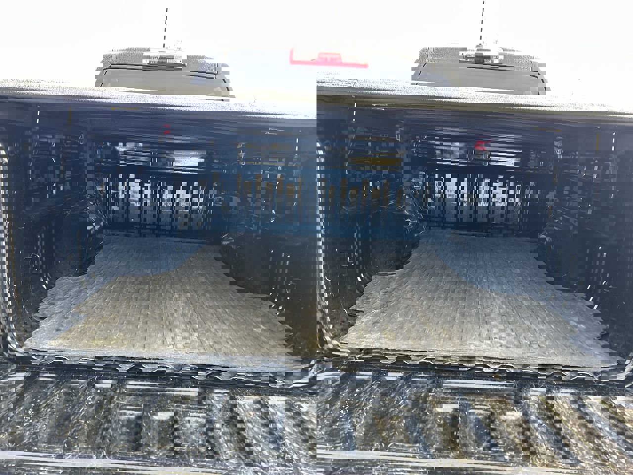 Used 2022 Chevrolet Colorado LT w/ Safety Package image 9