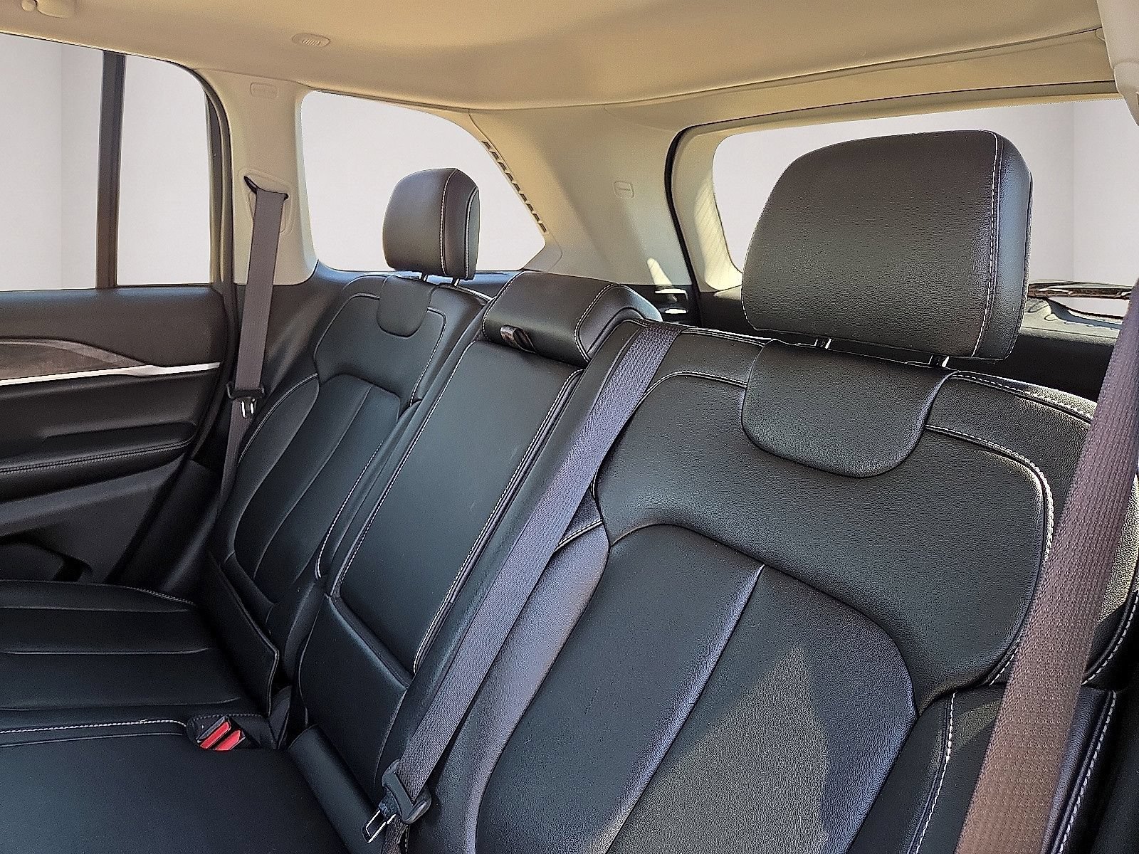 Used 2023 Jeep Grand Cherokee 4WD 4xe image 19