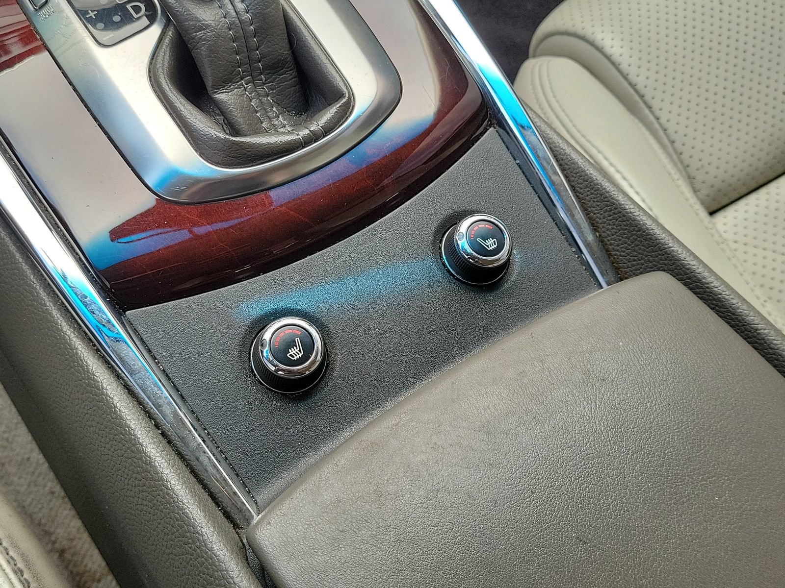Used 2010 INFINITI G37 Journey w/ Premium Pkg RWD image 33