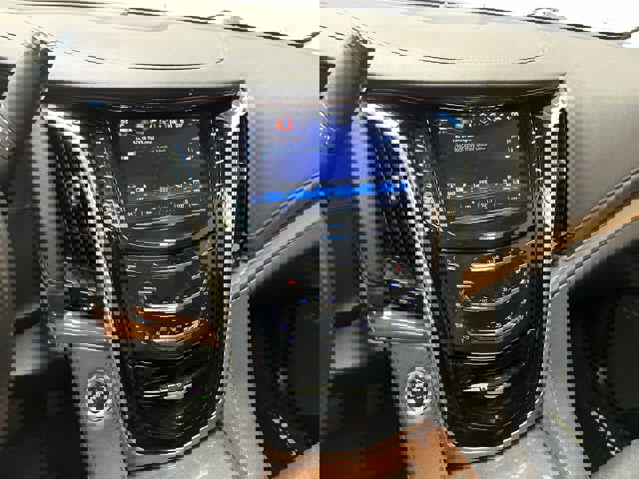 Used 2019 Cadillac Escalade ESV Premium Luxury image 20