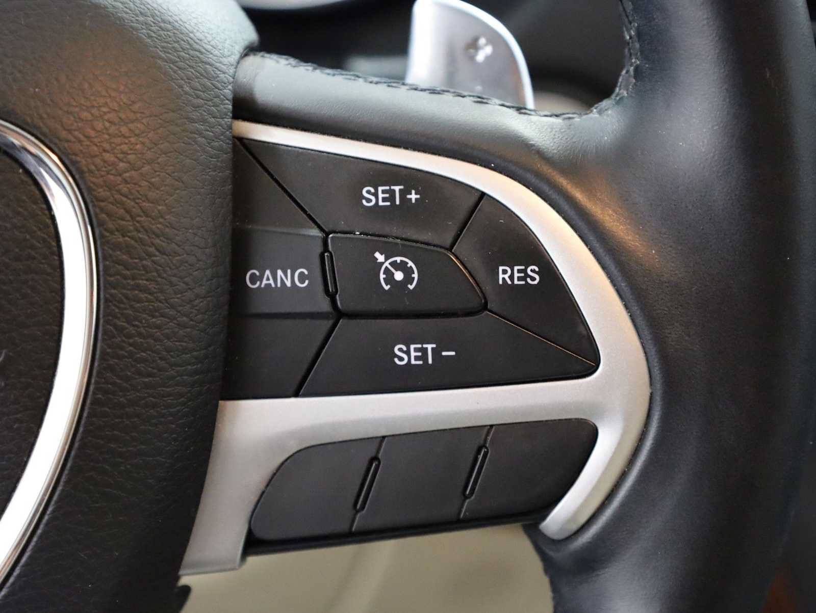 Used 2014 Dodge Durango Limited AWD/4WD image 25