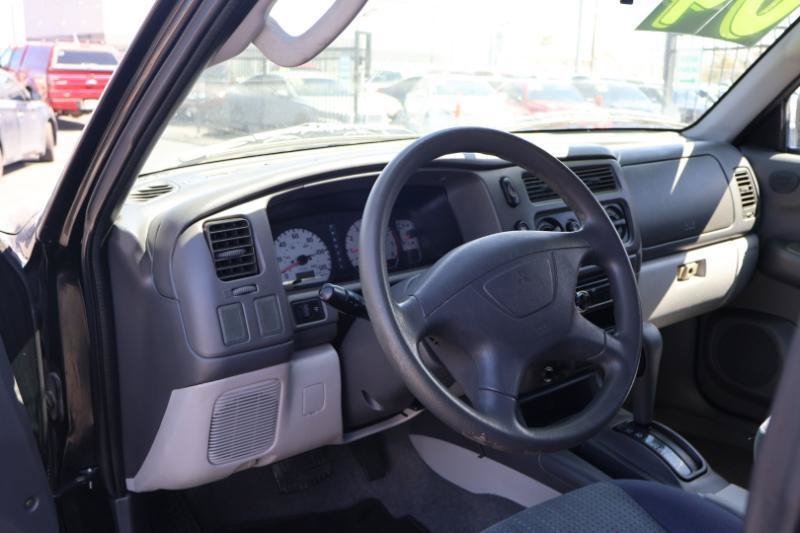 Used 2004 Mitsubishi Montero Sport LS RWD image 10