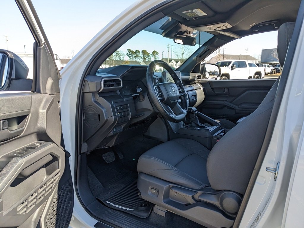 Used 2024 Toyota Tacoma SR image 30