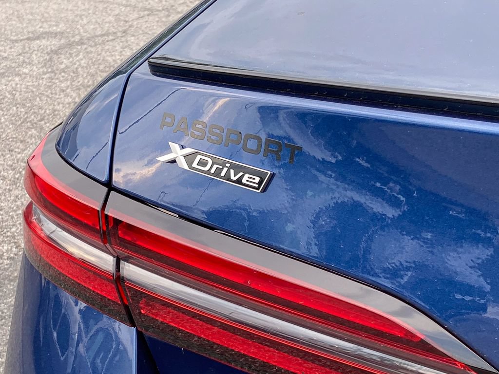 New 2027 BMW 530i xDrive w/ M Sport Package AWD/4WD image 6