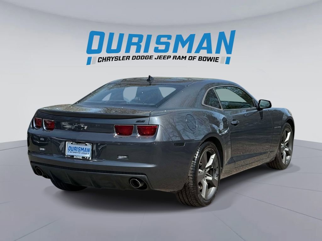 Used 2010 Chevrolet Camaro SS w/ RS Package image 2