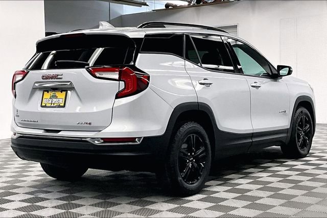 Used 2022 GMC Terrain AT4 w/ LPO, Roadside Safety Package AWD/4WD image 12