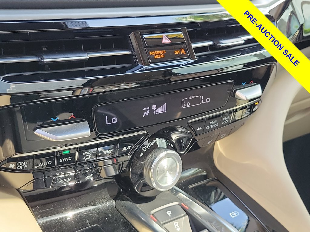 Certified 2025 Acura MDX w/ Technology Package FWD image 33
