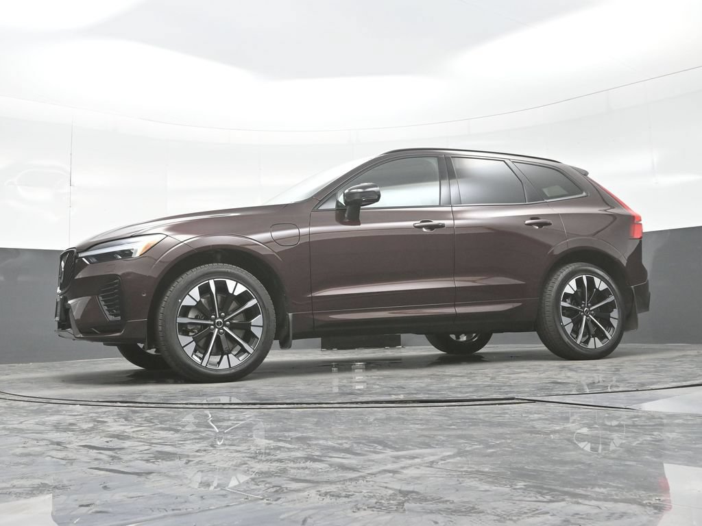 New 2026 Volvo XC60 T8 Plus w/ Climate Package AWD/4WD image 22