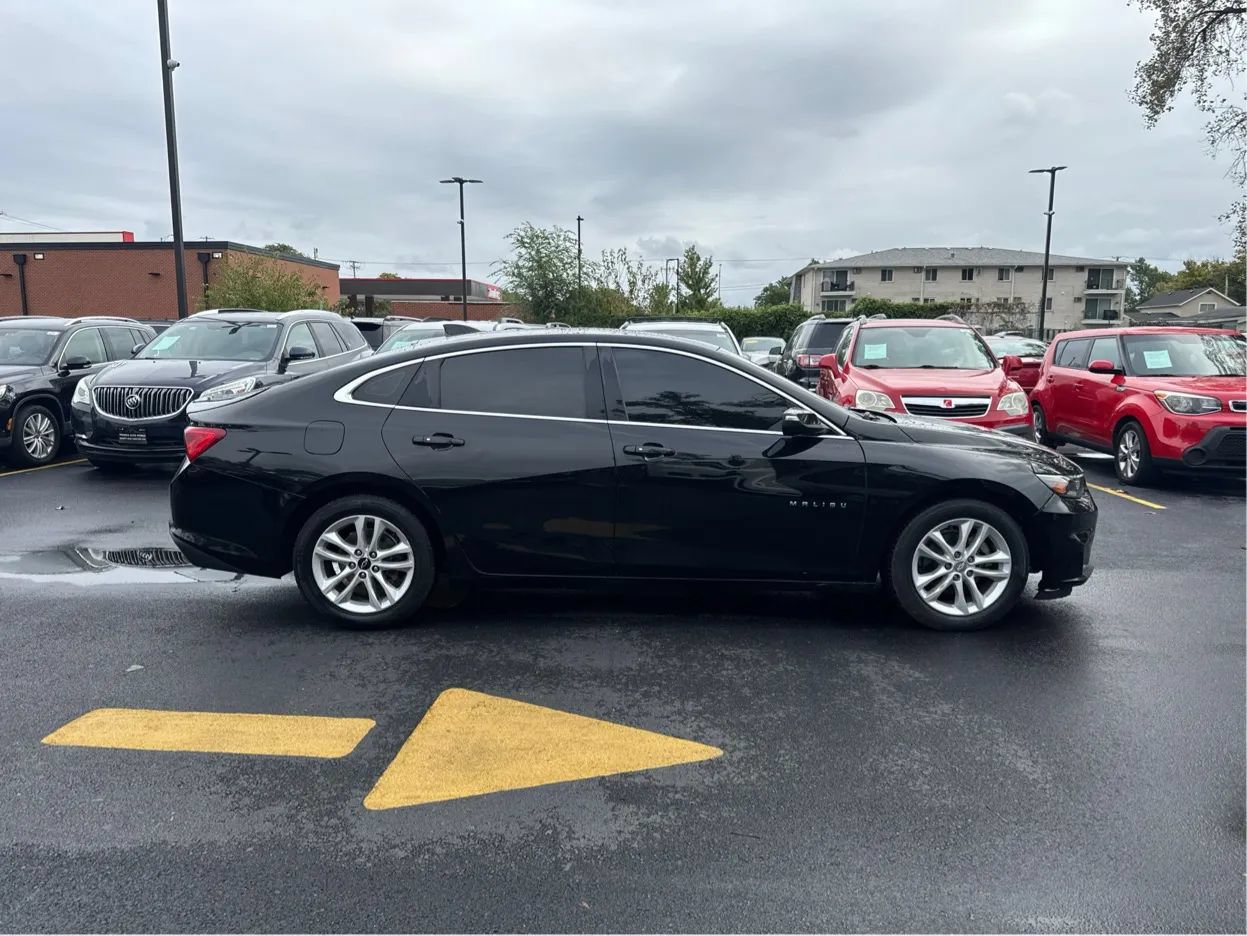 Used 2018 Chevrolet Malibu LT FWD image 8