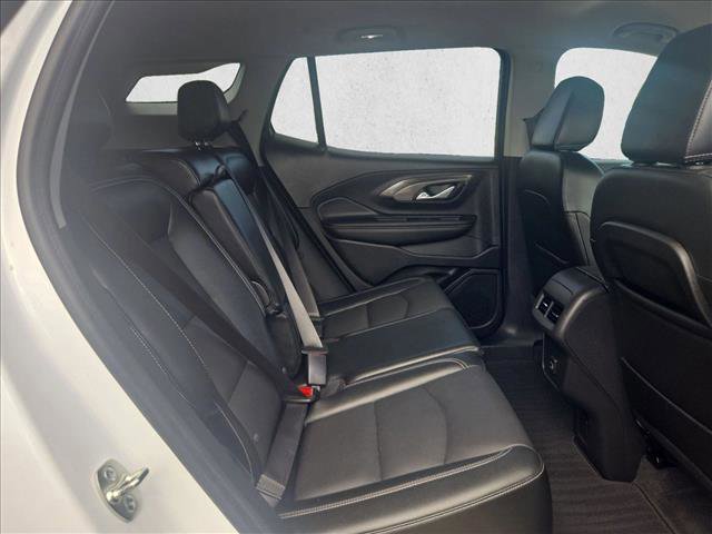 Used 2024 GMC Terrain SLT image 5