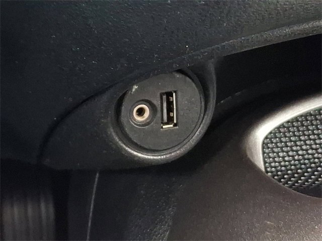 Used 2015 Nissan Juke SV w/ Technology Package image 25