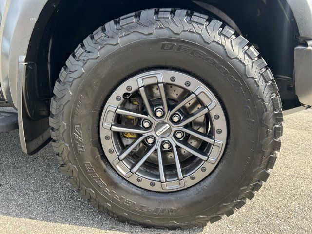 Used 2019 Ford F150 Raptor w/ Equipment Group 802A Luxury AWD/4WD image 16