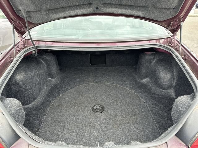 Used 1999 Chrysler Concorde LXi image 10