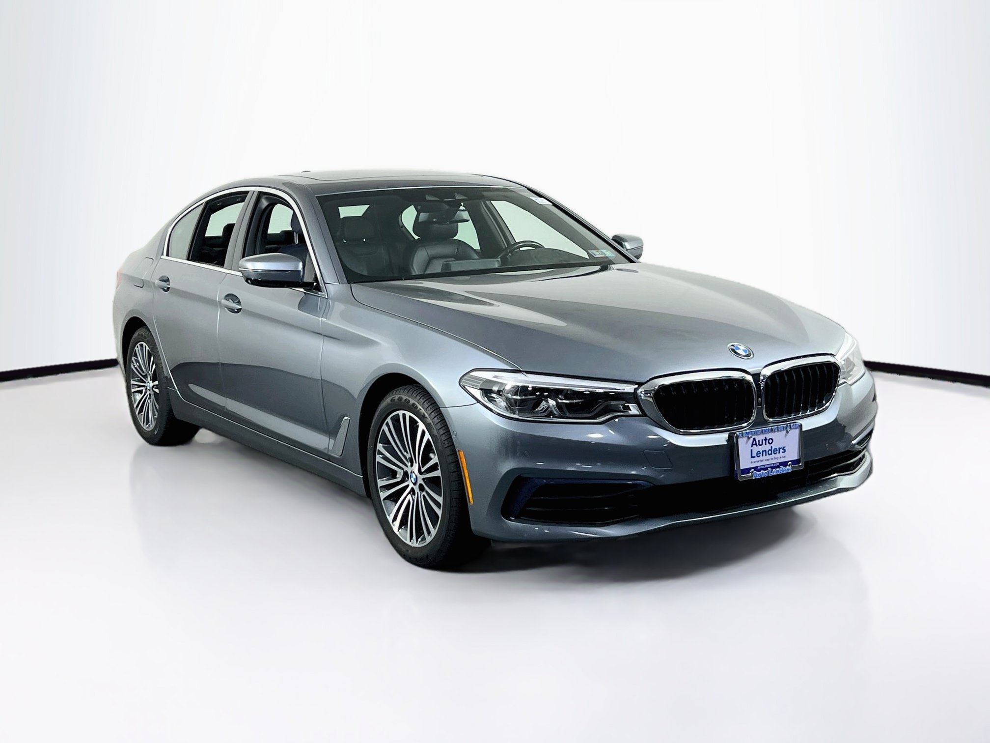 Used 2020 BMW 540i xDrive w/ Executive Package AWD/4WD image 3
